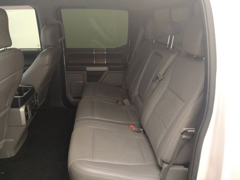 Used 2017 Ford F150 Lariat w/ Equipment Group 502A Luxury RWD image 18