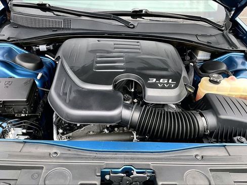 Used 2023 Chrysler 300 Touring w/ Sport Appearance Package image 20