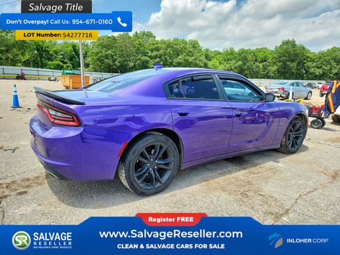 Used 2016 Dodge Charger SXT w/ Plus Group RWD image 4