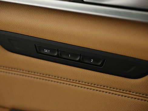 Used 2023 BMW 540i xDrive 540i xDrive w/ Premium Package image 19