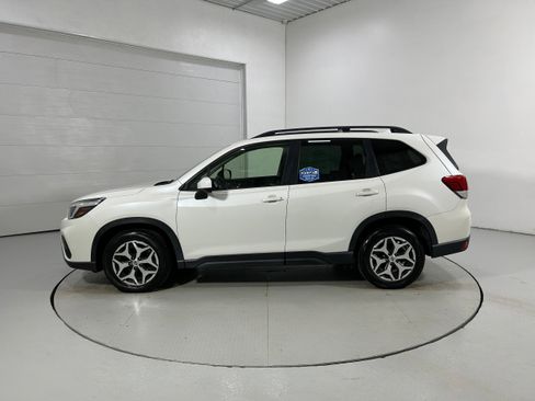 Used 2019 Subaru Forester Premium image 22