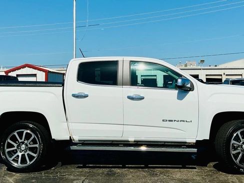 Used 2022 GMC Canyon Denali AWD/4WD image 10