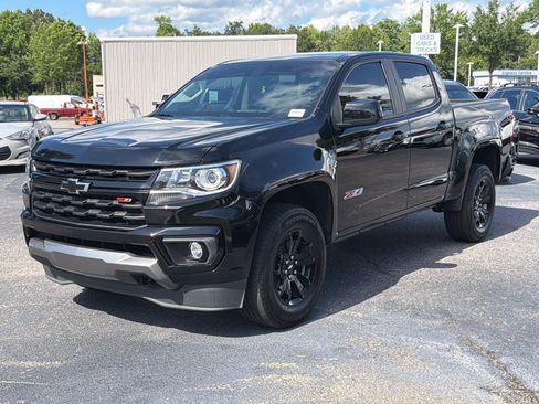 Used 2022 Chevrolet Colorado Z71 w/ Z71 Midnight Edition AWD/4WD image 7