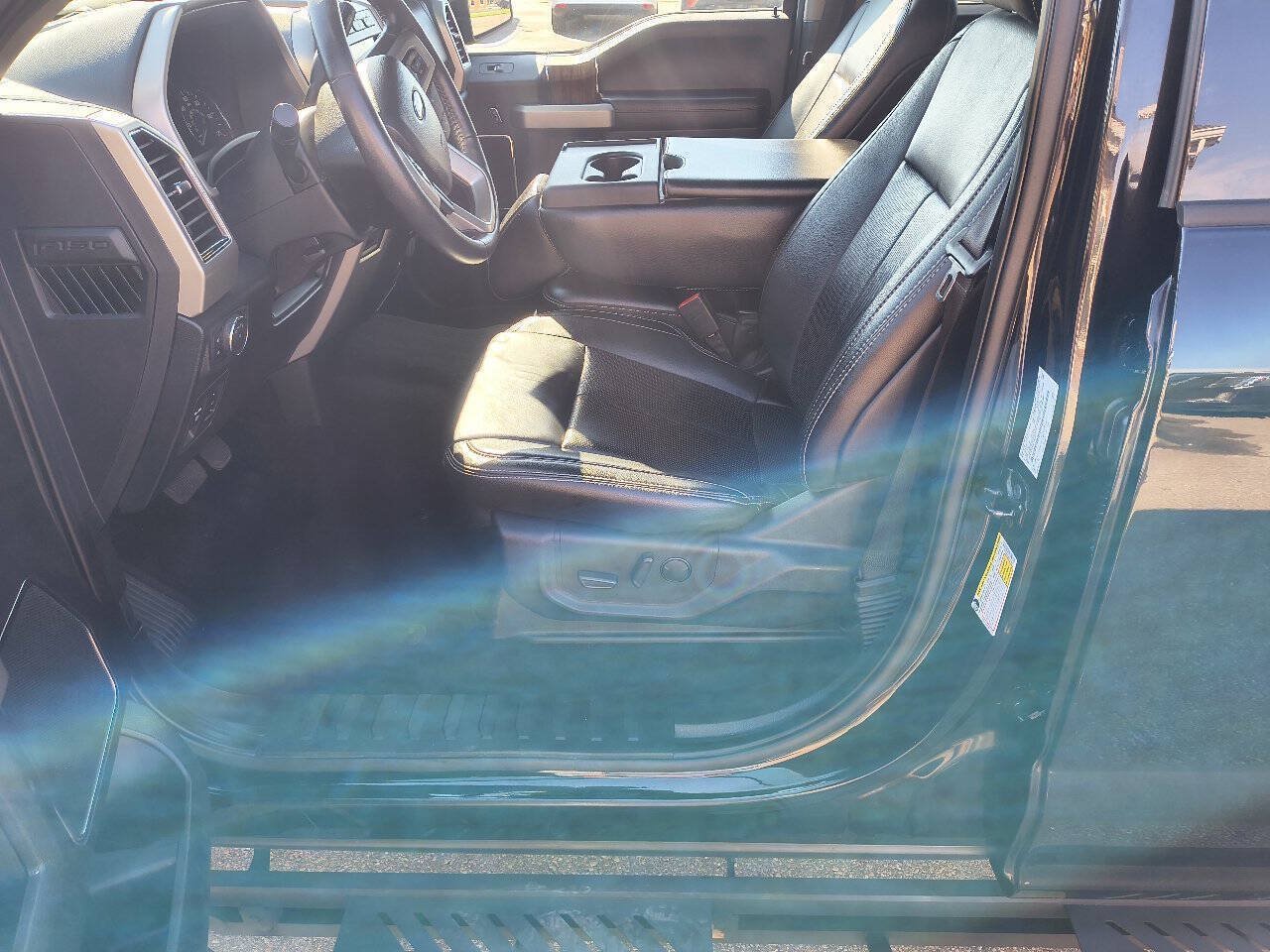 Used 2020 Ford F150 Lariat AWD/4WD image 21