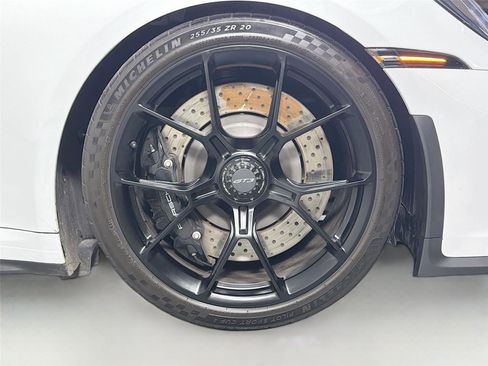 Certified 2022 Porsche 911 GT3 RWD image 14