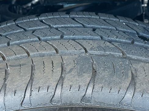 Used 2019 RAM 1500 Laramie image 33