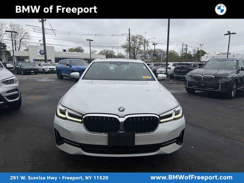 Certified 2023 BMW 530i xDrive w/ Premium Package AWD/4WD image 1