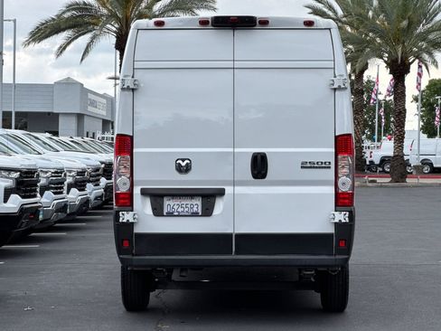 Used 2023 RAM ProMaster 2500 FWD image 4