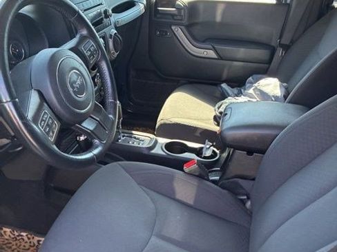 Used 2017 Jeep Wrangler Unlimited Sport w/ Quick Order Package 24S AWD/4WD image 13