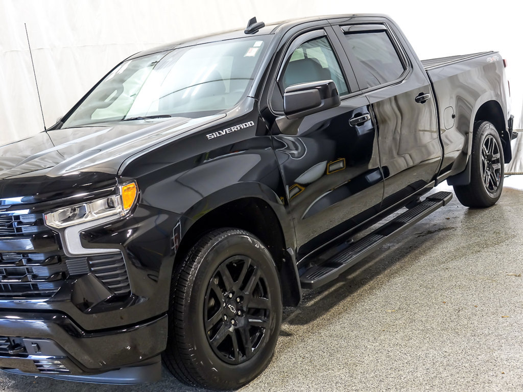 Used 2024 Chevrolet Silverado 1500 RST w/ Convenience Package II AWD/4WD image 4