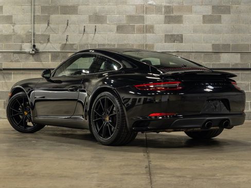 Used 2019 Porsche 911 Carrera RWD image 6
