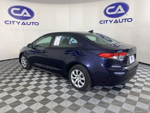 Used 2023 Toyota Corolla LE image 5