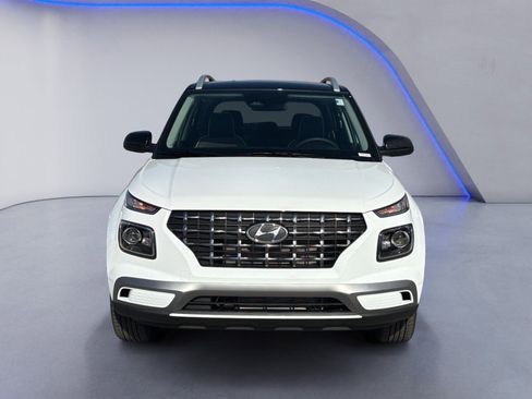 New 2026 Hyundai Venue SEL FWD image 10