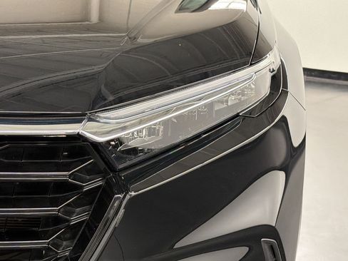 Certified 2025 Honda CR-V EX image 11