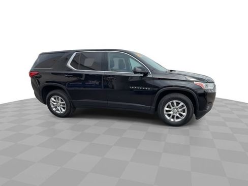 Used 2020 Chevrolet Traverse LS AWD/4WD image 9