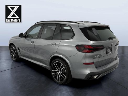 Used 2024 BMW X5 xDrive40i AWD/4WD image 4