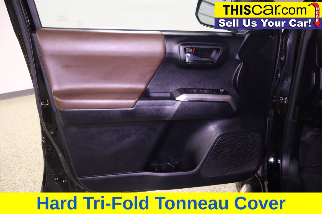 Used 2016 Toyota Tacoma Limited w/ Towing Package AWD/4WD image 34