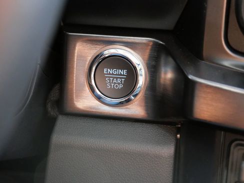New 2025 Ford F250 Lariat w/ Lariat Ultimate Package AWD/4WD image 24