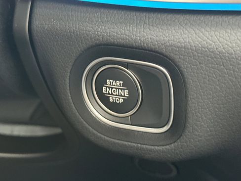 New 2026 Mercedes-Benz GLE 450e 4MATIC image 29