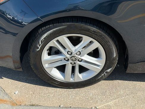 Used 2019 Toyota Corolla SE FWD image 39