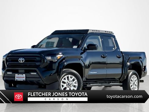 Certified 2025 Toyota Tacoma SR5 image 1