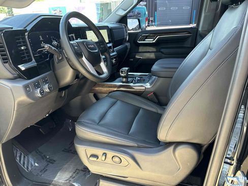 Used 2023 GMC Sierra 1500 Elevation w/ Elevation Premium Package AWD/4WD image 3
