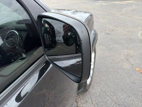 Used 2013 Land Rover LR4 HSE image 8