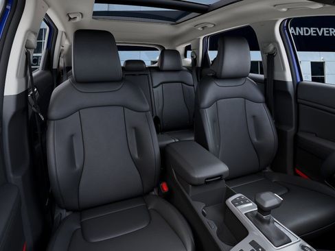 New 2026 Kia Sportage EX AWD/4WD image 17
