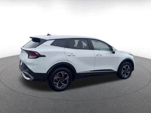 Used 2025 Kia Sportage LX AWD/4WD image 14