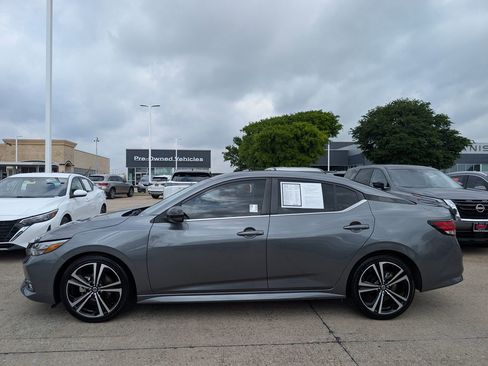 Certified 2021 Nissan Sentra SR w/ Trunk Package FWD image 3