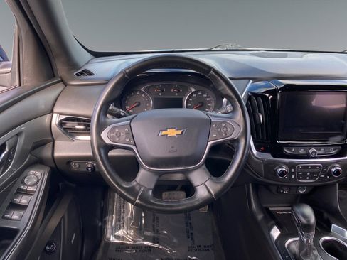Used 2023 Chevrolet Traverse LT w/ LT Premium Package AWD/4WD image 12