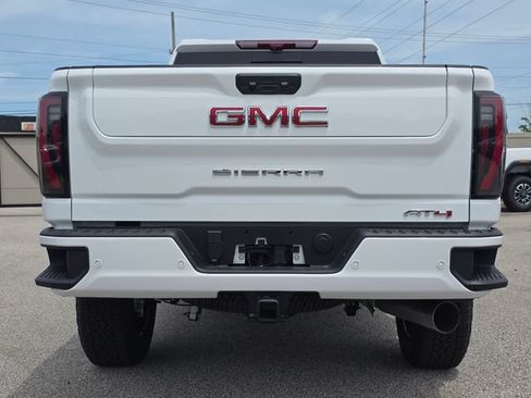 New 2026 GMC Sierra 2500 AT4 w/ AT4 Premium Plus Package AWD/4WD image 16