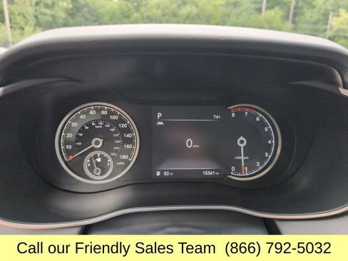 Used 2023 Genesis G70 2.0T AWD/4WD image 17
