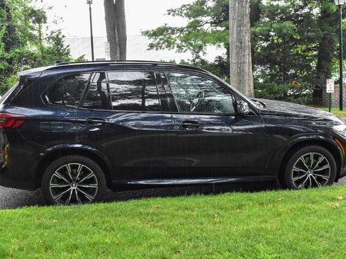 Used 2023 BMW X5 xDrive40i w/ M Sport Package AWD/4WD image 8
