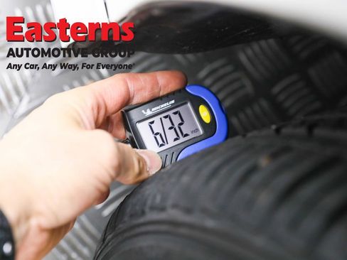 Used 2025 Toyota Camry LE image 28