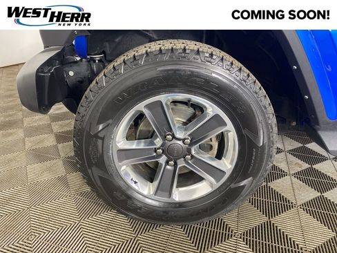 Used 2022 Jeep Wrangler Unlimited Sahara image 24