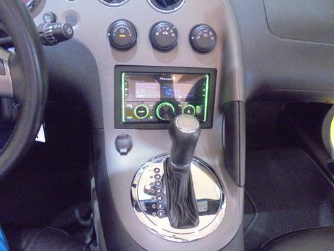 Used 2007 Pontiac Solstice Convertible RWD image 13