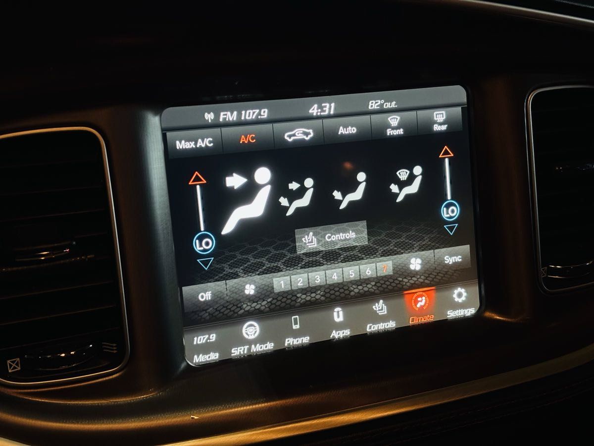 Used 2022 Dodge Charger Scat Pack RWD image 67