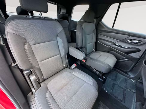 Used 2023 Chevrolet Traverse LT FWD image 28