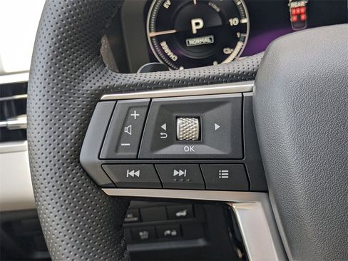 New 2025 Mitsubishi Outlander SEL image 27