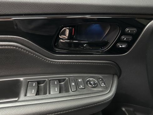 Used 2024 Honda Odyssey Touring image 19