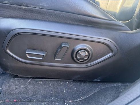 Used 2022 Jeep Grand Cherokee Limited image 20