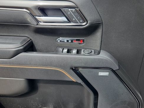 Used 2025 GMC Sierra 1500 AT4 AWD/4WD image 9
