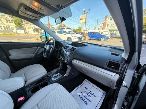 Used 2015 Subaru Forester 2.5i w/ Alloy Wheel Package image 22