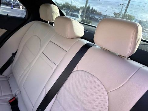 Used 2021 Mercedes-Benz C 300 Sedan image 13