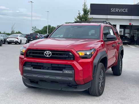 Used 2025 Toyota 4Runner 4WD image 3