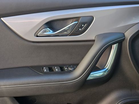 Used 2023 Chevrolet Blazer LT image 18