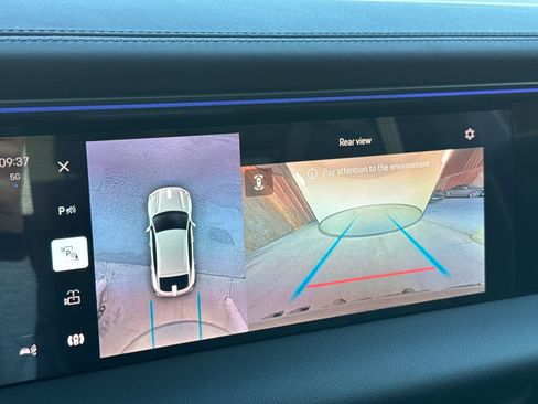 Used 2025 Porsche Macan 4 Electric image 24