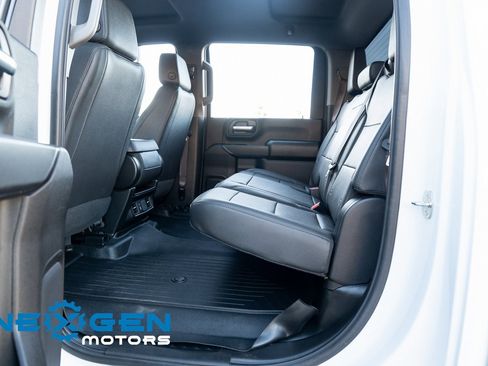 Used 2024 GMC Sierra 2500 Pro image 36