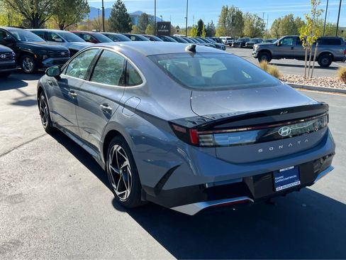 Certified 2026 Hyundai Sonata SEL AWD/4WD image 10